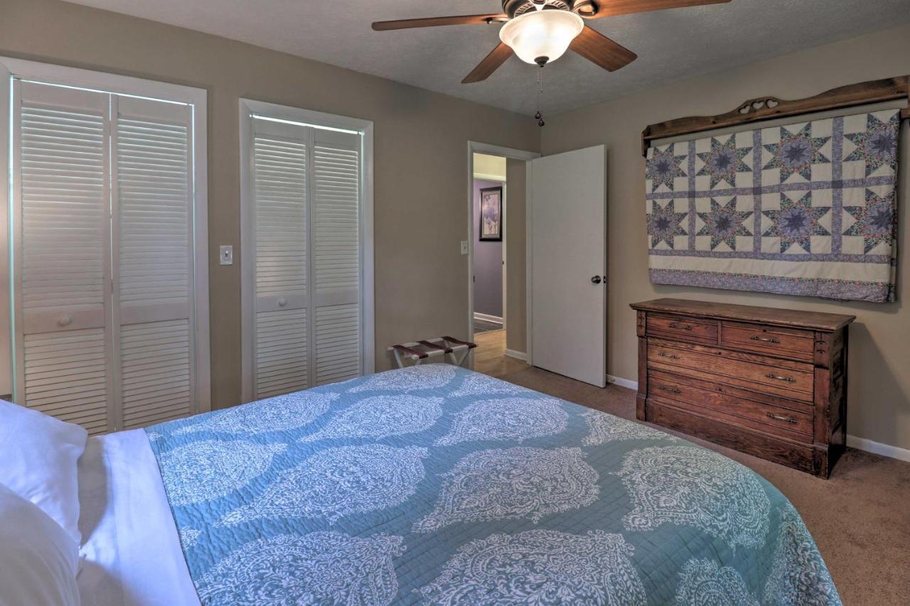 Hendersonville Home With Fire Pit 5 Mi To Downtown! Экстерьер фото